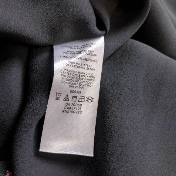 LOFT Size MP Medium Petite Black Sleeveless Floral Ruffle Accent Keyhole Blouse - Picture 3 of 8